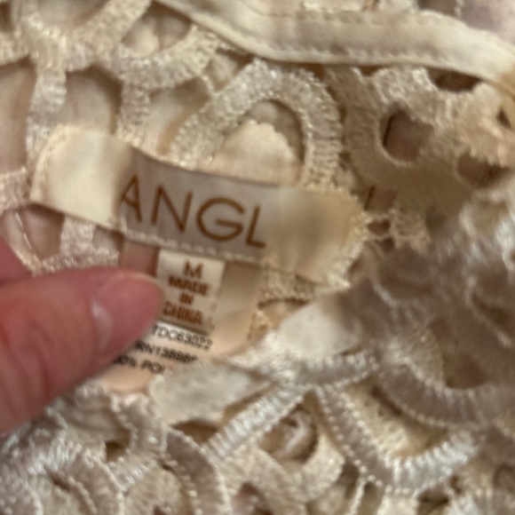 Angel Women's Beige Crotchet Zipper Back Sleeveless Crop Top Size M - Picture 6 of 8